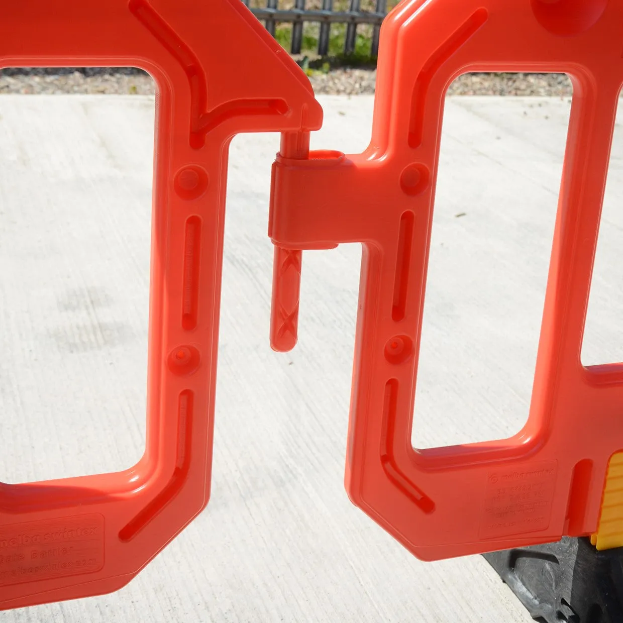 40x BIGBEN® Chapter 8 Safety Barrier Orange with Red/White Reflective - 2m