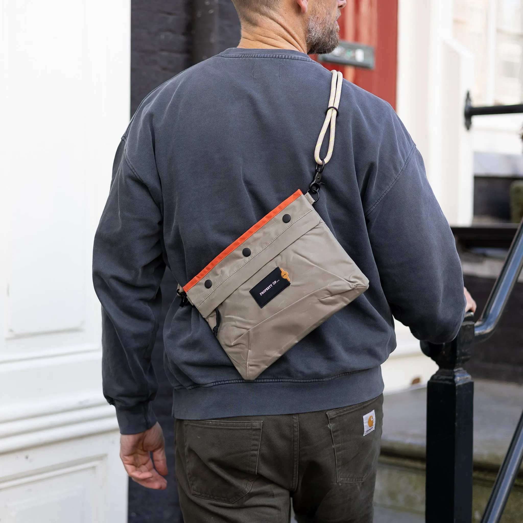 Yuri Travel Sling